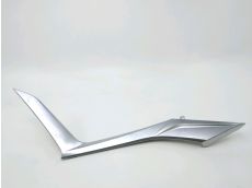 Cache lateral gauche