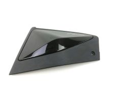 Cache lateral gauche