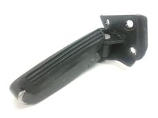 Repose pieds arriere gauche