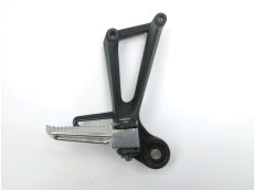 Platine et repose pieds arriere droit