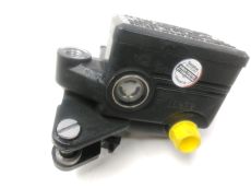 Maitre cylindre frein av complet