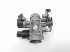 Corps d'injection droit