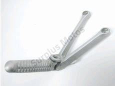 Platine et repose pieds arriere gauche