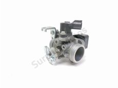 Corps d'injection droit