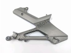 Platine avant droite