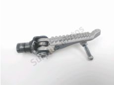 Repose pieds avant droit