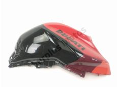 Carenage avant droit