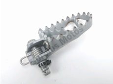 Repose pieds avant gauche