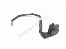 Contacteur de stop avant