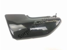 Cache lateral gauche