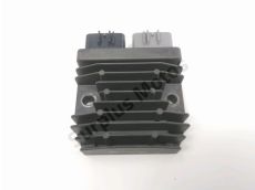 Regulateur de tension