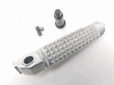 Repose pieds arriere droit