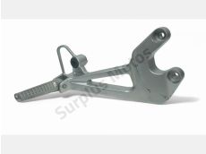 Platine et repose pieds arriere droit