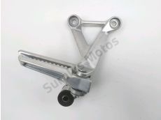 Platine et repose pieds arriere droit