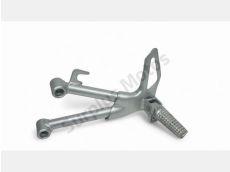 Platine et repose pieds arriere gauche