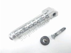 Repose pieds arriere droit