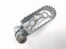 Repose pieds avant gauche