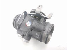 Corps d'injection droit