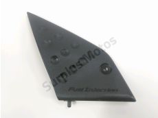 Cache lateral gauche