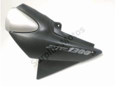 Cache lateral gauche