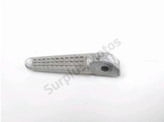 Repose pieds arriere droit