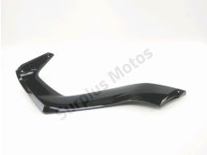 Cache lateral gauche