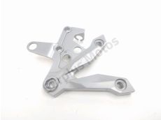 Platine avant droite