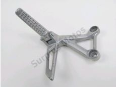 Platine et repose pieds arriere gauche