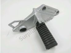 Platine et repose pieds arriere gauche