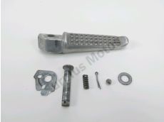 Repose pieds arriere droit