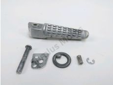 Repose pieds arriere droit