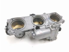 Corps d'injection droit