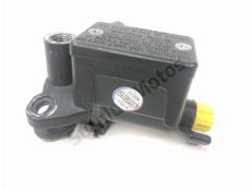 Maitre cylindre frein av complet