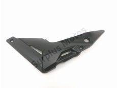 Cache lateral gauche