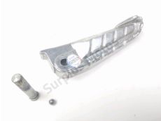 Repose pieds arriere droit