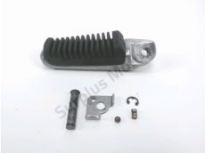 Repose pieds arriere droit