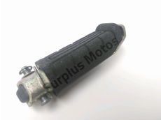 Repose pieds arriere droit