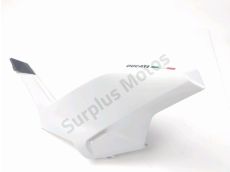 Cache lateral gauche