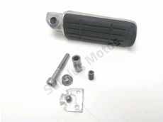 Repose pieds arriere droit