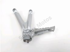 Platine et repose pieds arriere gauche