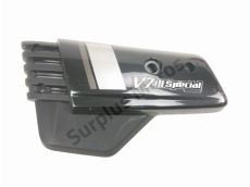 Cache lateral gauche