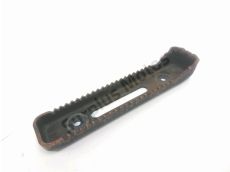 Repose pieds avant droit