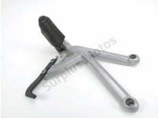 Platine et repose pieds arriere gauche