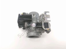 Corps d'injection droit