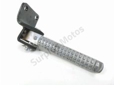 Repose pieds arriere droit