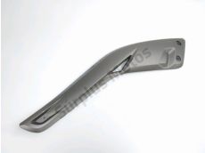 Cache lateral gauche