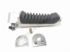 Repose pieds arriere droit