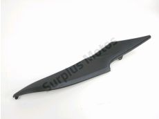 Flanc carenage droit