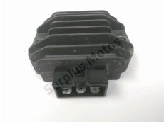 Regulateur de tension