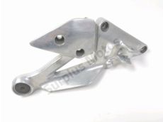 Platine avant droite